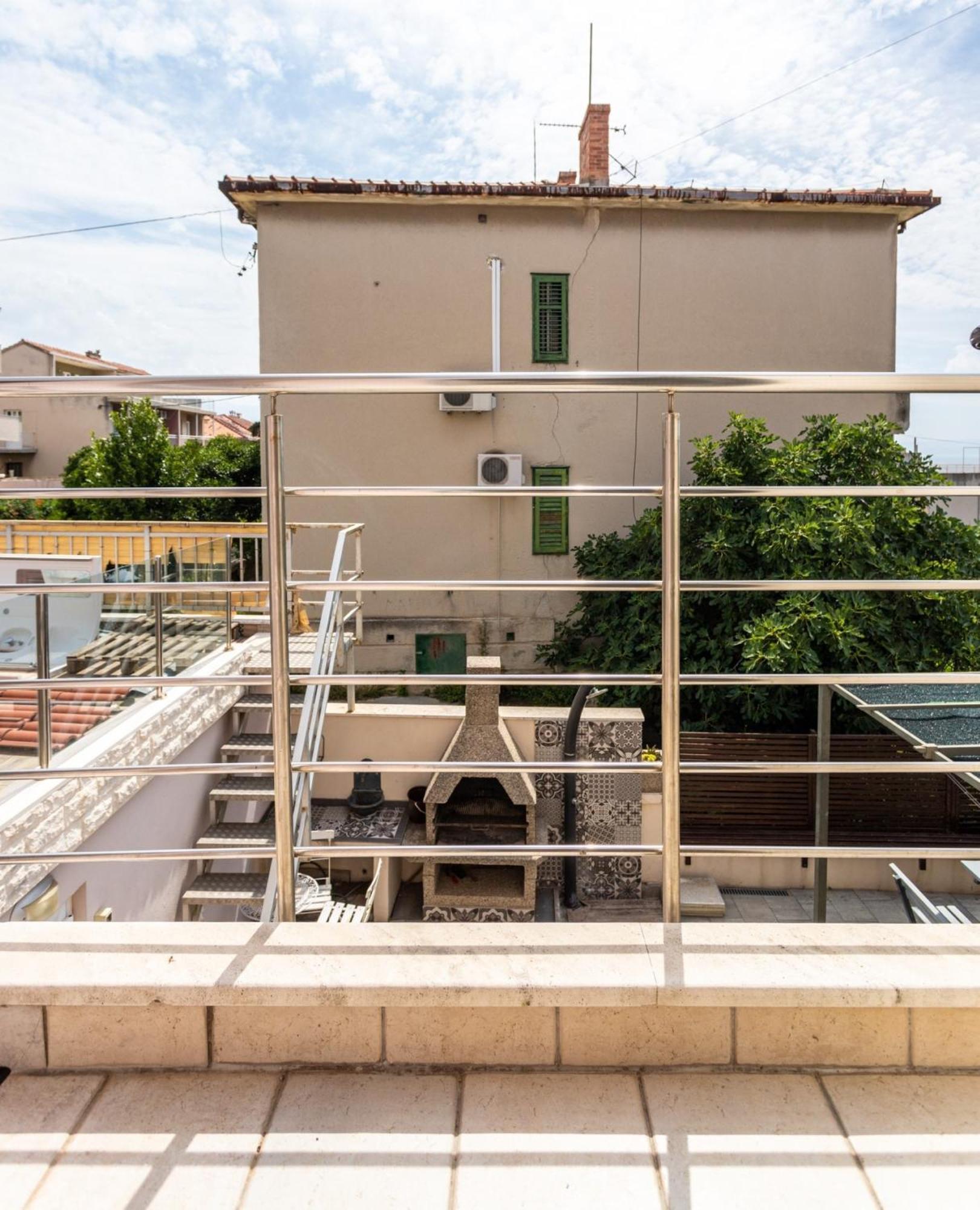 Villa Violeta With The Sea View, 3 Min Walk To The Beach Split Kültér fotó