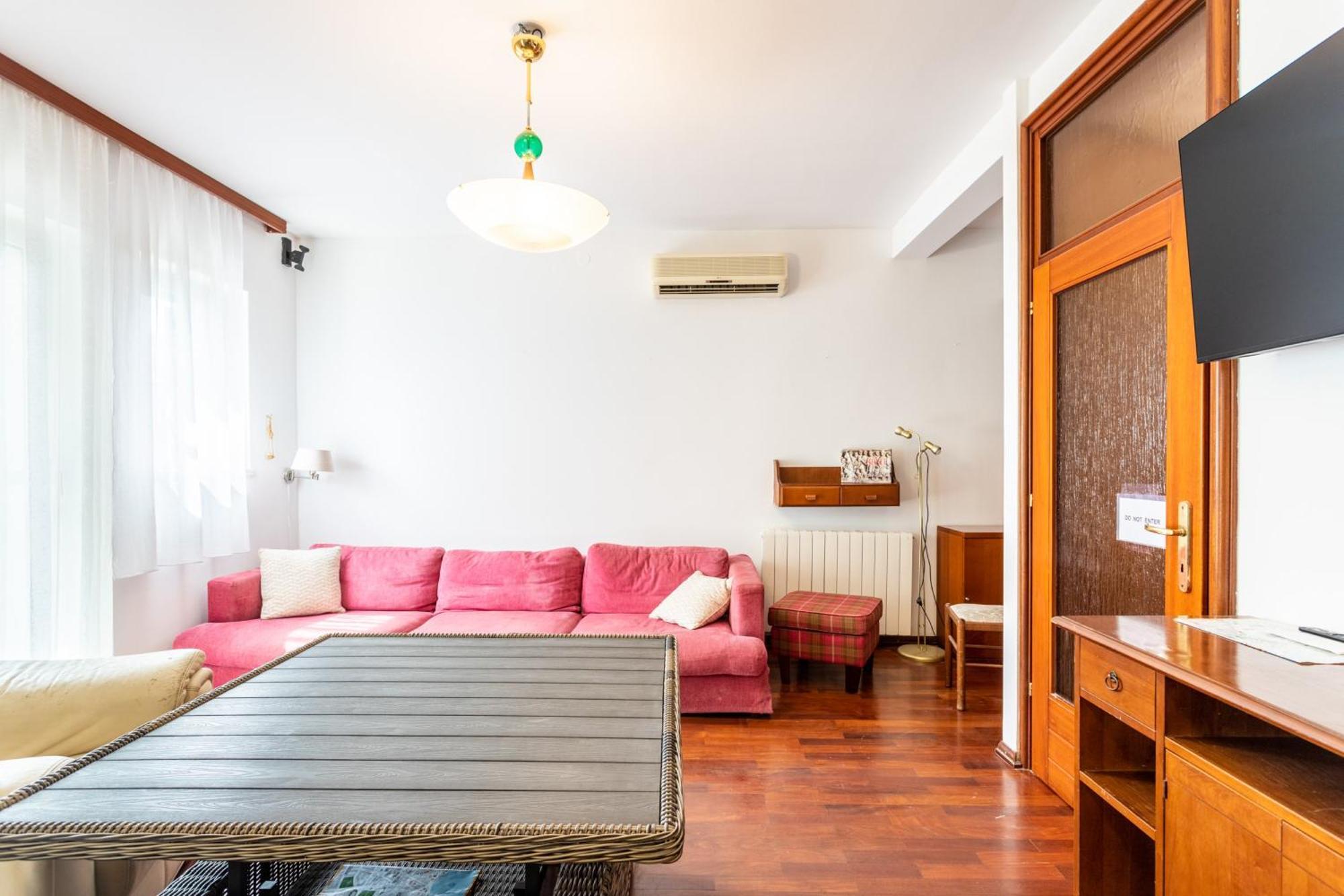 Villa Violeta With The Sea View, 3 Min Walk To The Beach Split Kültér fotó