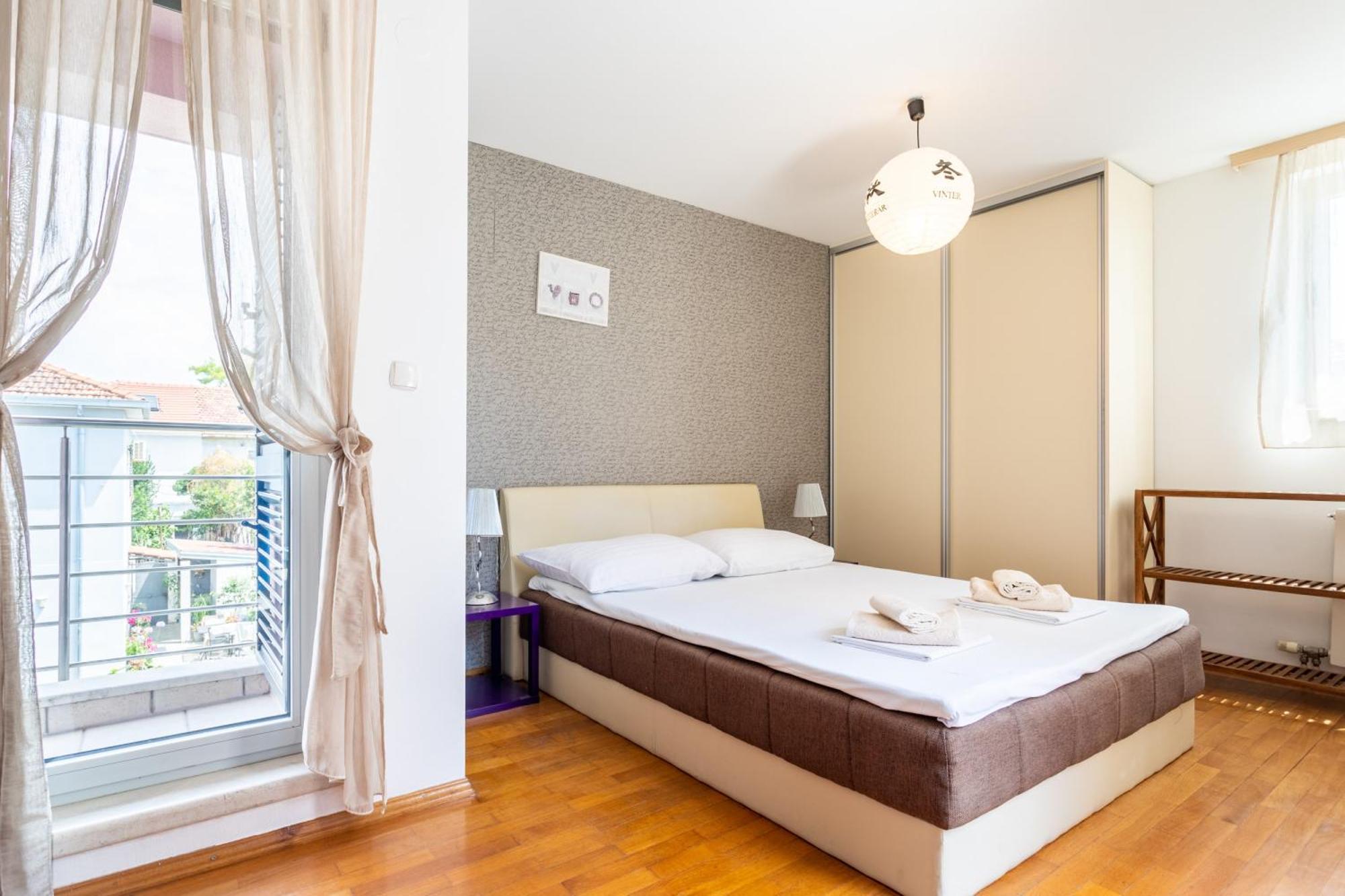 Villa Violeta With The Sea View, 3 Min Walk To The Beach Split Kültér fotó